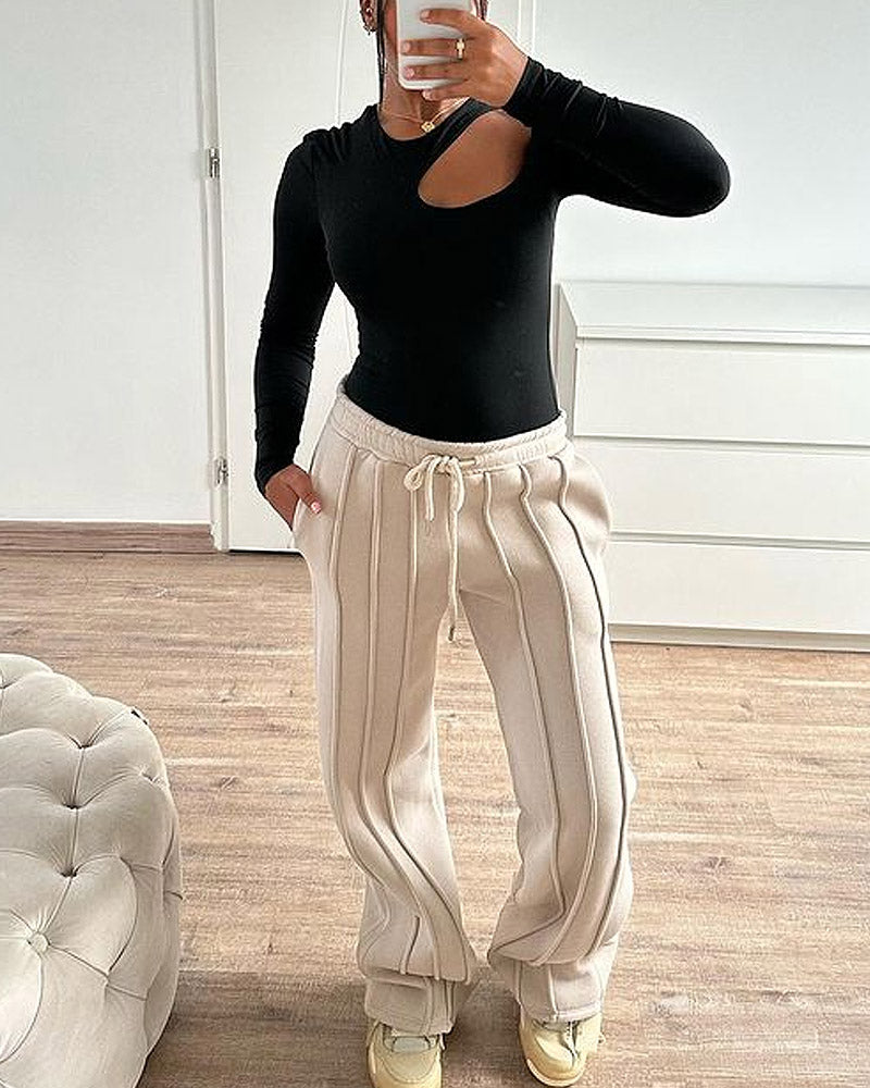 Solid Color Hollow Top & Three-dimensional Sweatpants Two-piece Set