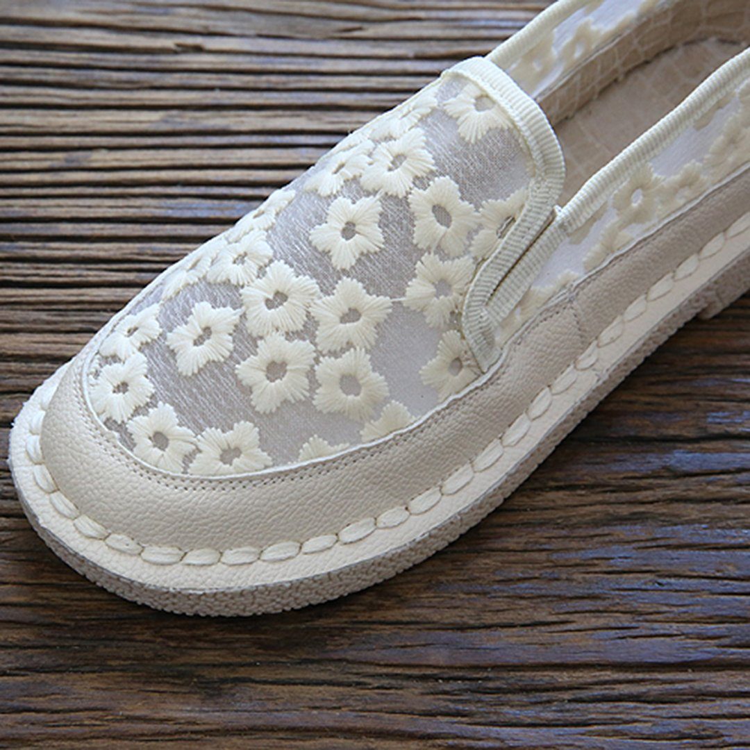 Daisy Embroidered Mesh Breathable Flats Shoes