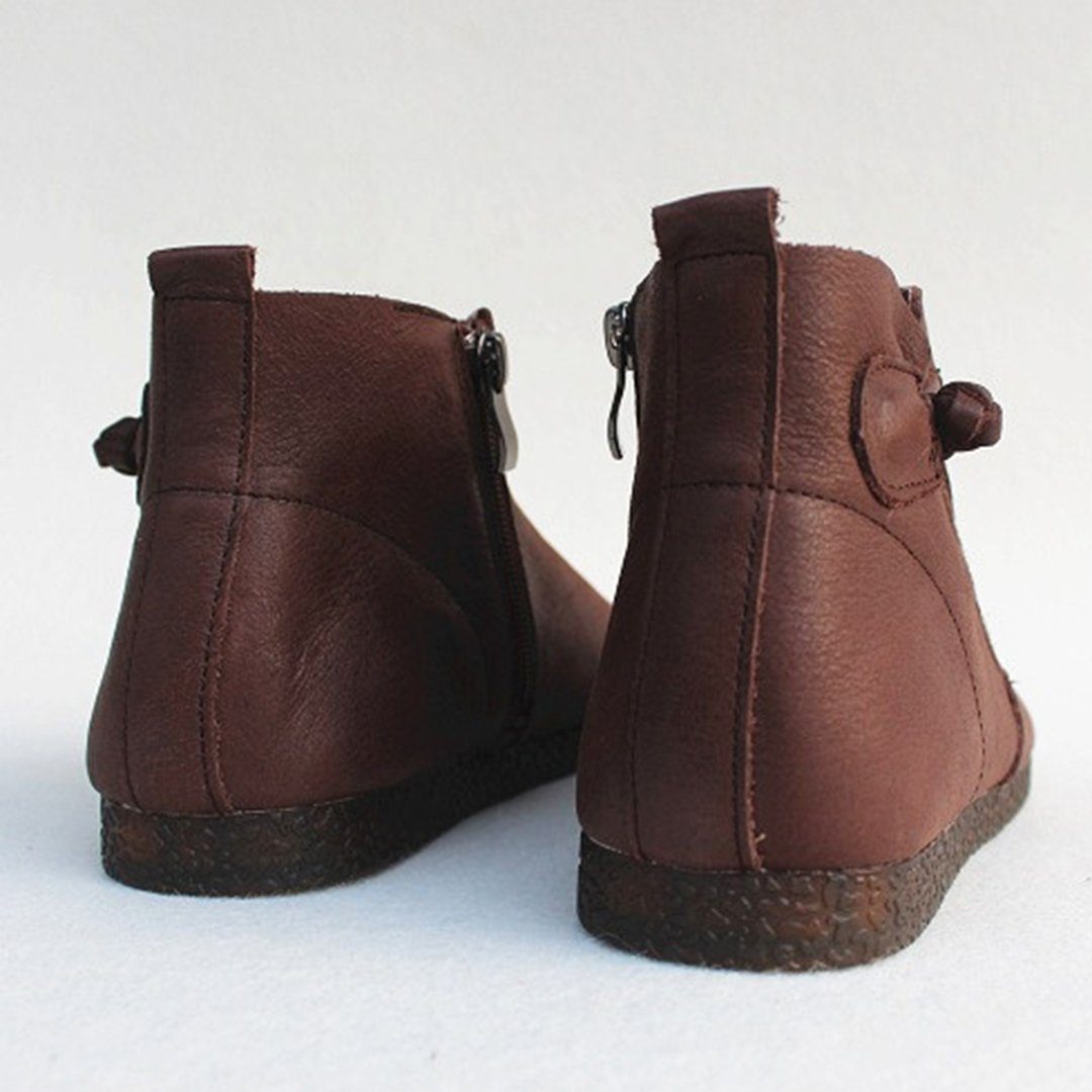 Knob Knot Leather Boots