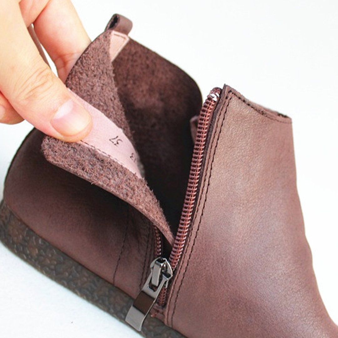 Knob Knot Leather Boots