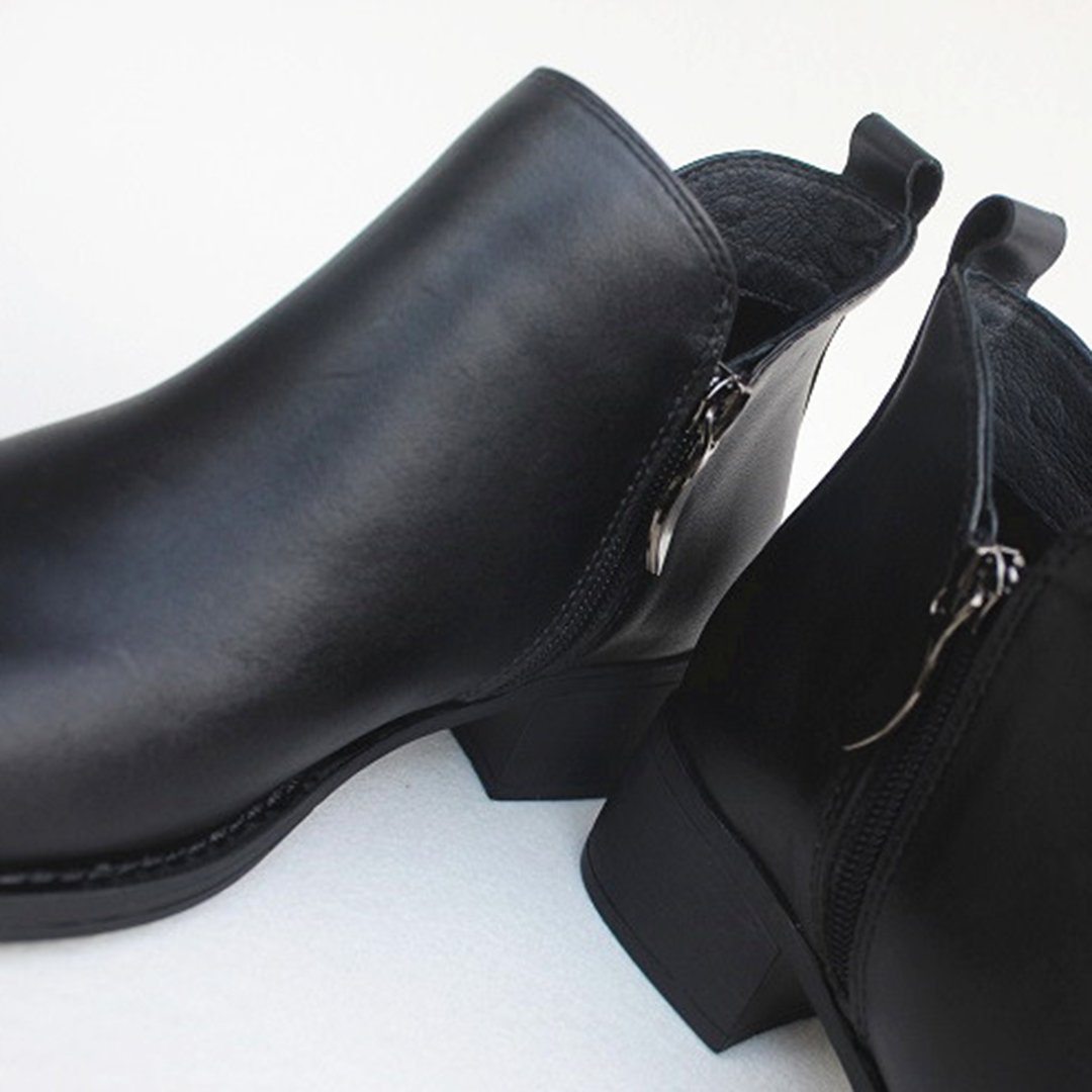 Pointed Toe Leather Boots