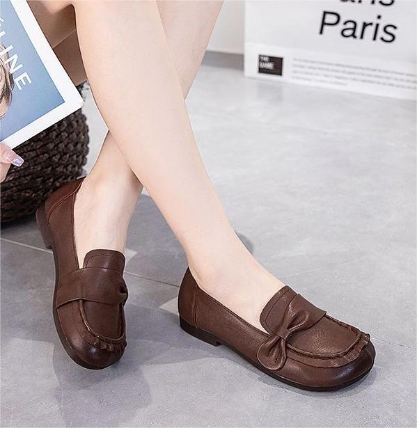 Women Retro Ruffled Soft Soled Slip On Shoes