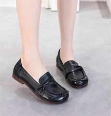 Women Retro Ruffled Soft Soled Slip On Shoes