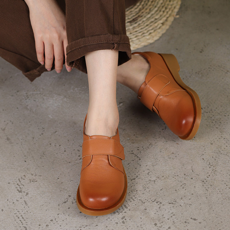 Women Retro Soft Leather Flat Casual Shoes