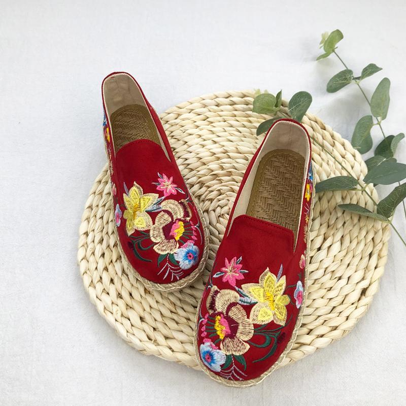 Women Slip On Floral Embroidered Breathable Casual Shoes