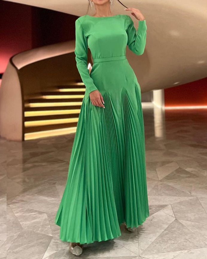 Solid Color Long Sleeve Pleated Dress