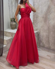 Solid Color One Shoulder Dress