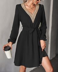 Fashion V-neck Lace Long-sleeved Dress