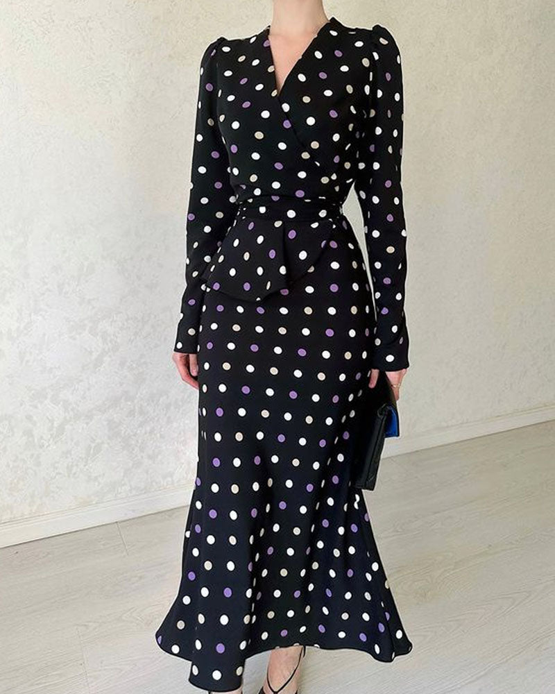 Elegant V-neck Long-sleeve Printed Dress