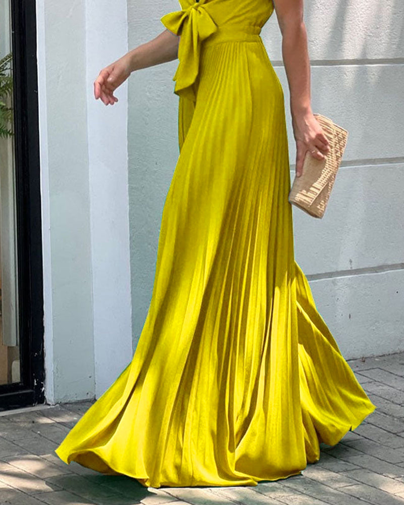 Fashionable V-neck Sleeveless Pleated Jumpsuit