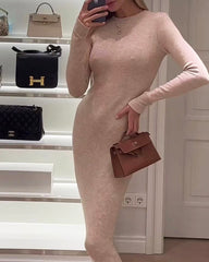 Solid Color Round Neck Slim Dress