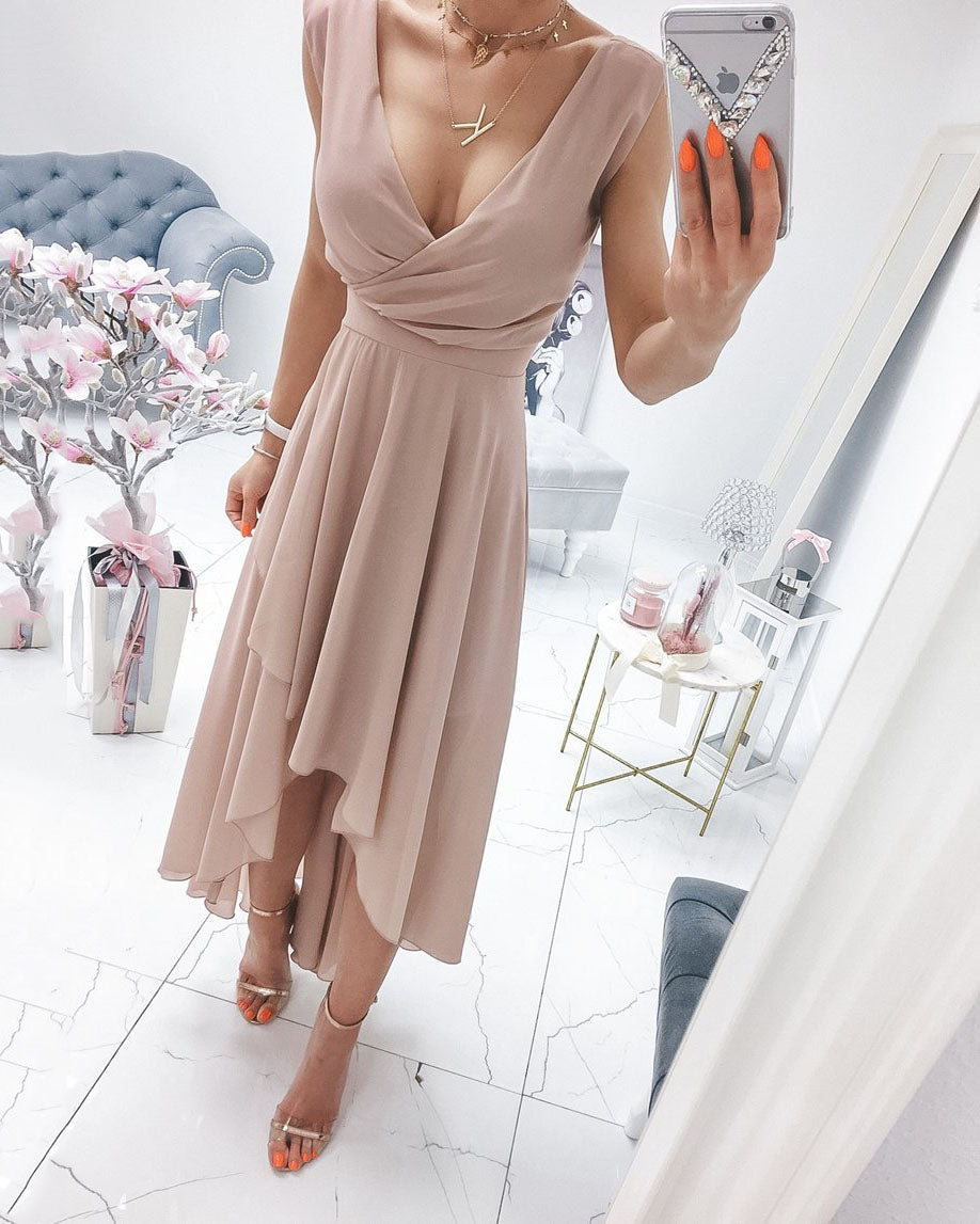 Sleeveless Solid Color V-Neck Gown Dress