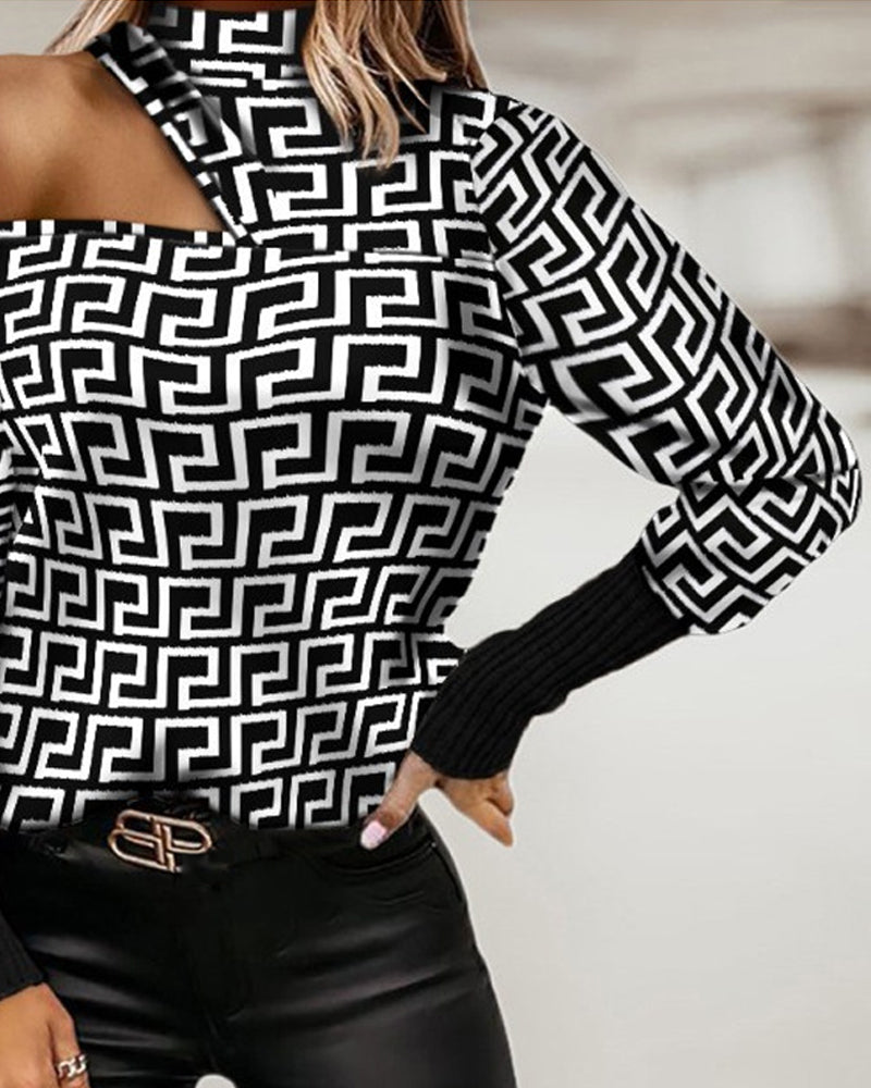 Geometric Print Off-the-shoulder Top