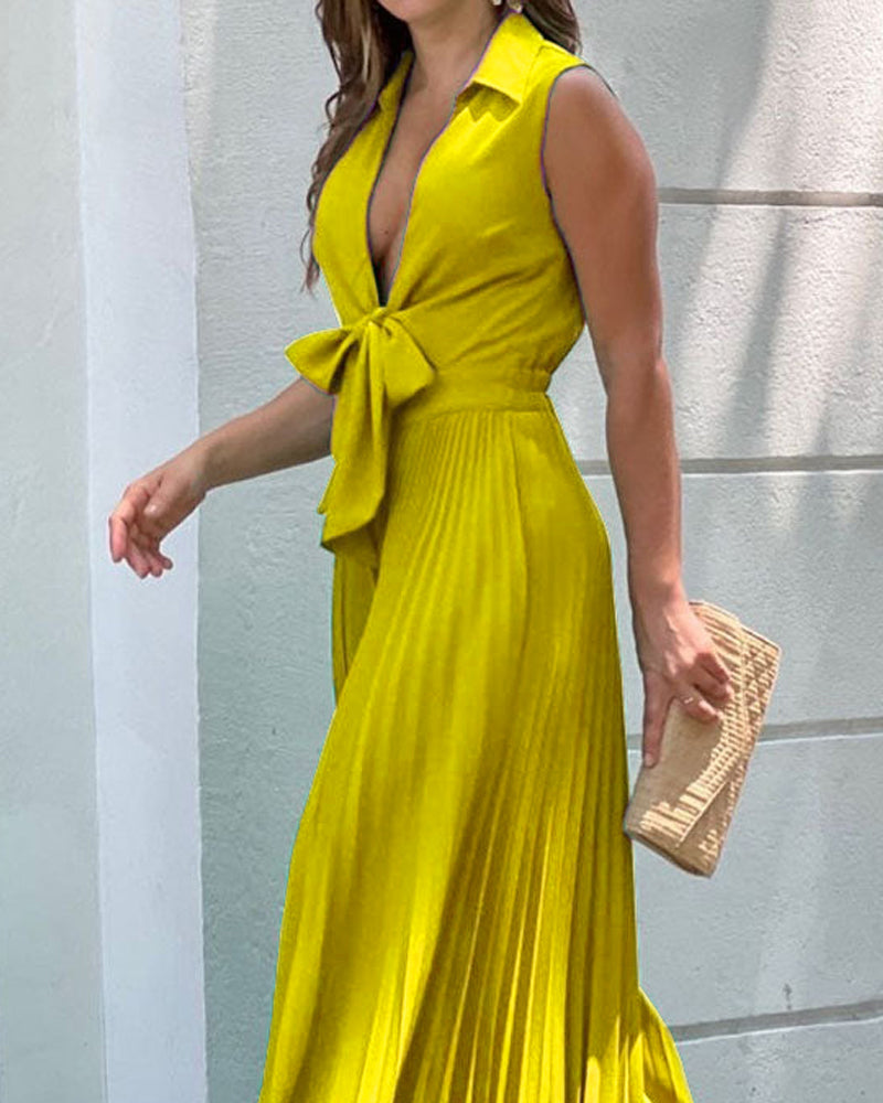 Fashionable V-neck Sleeveless Pleated Jumpsuit