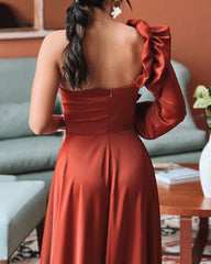 Solid Color One Shoulder Lace Cross Slit Dress